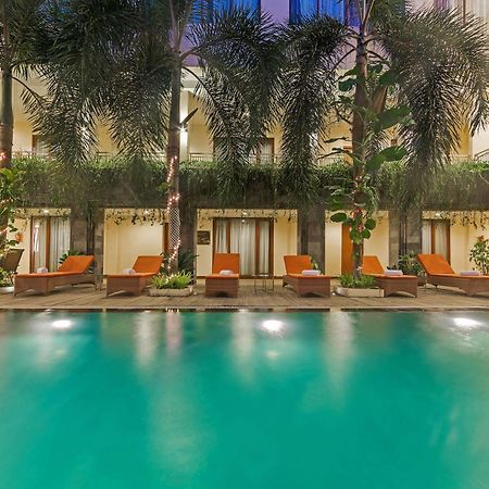 Zen Rooms Kuta Tuban Suites Kültér fotó