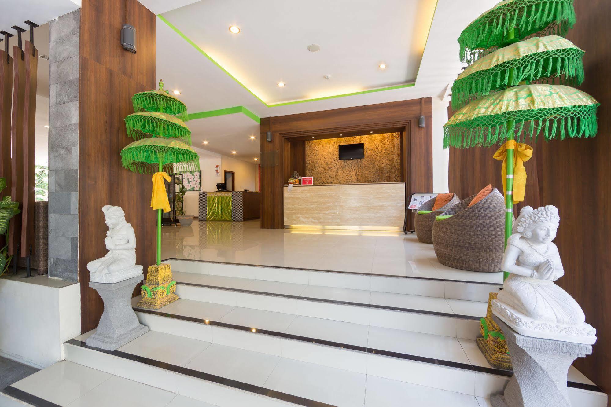 Zen Rooms Kuta Tuban Suites Kültér fotó